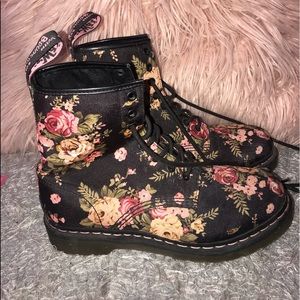 Floral Dr Martens